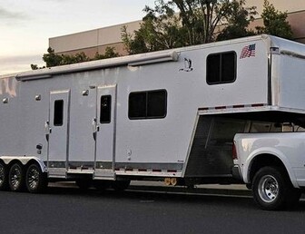 2019 Vintage Outlaw 40' gooseneck toy hauler