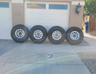 Wheels/Tires-212329